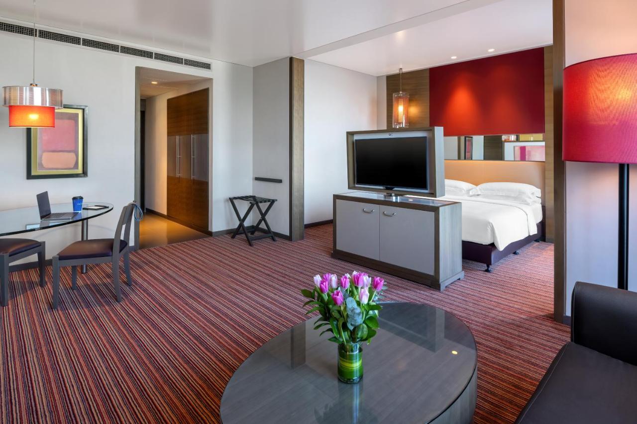 Hotel Park Rotana Abu Dabi Exterior foto Suite