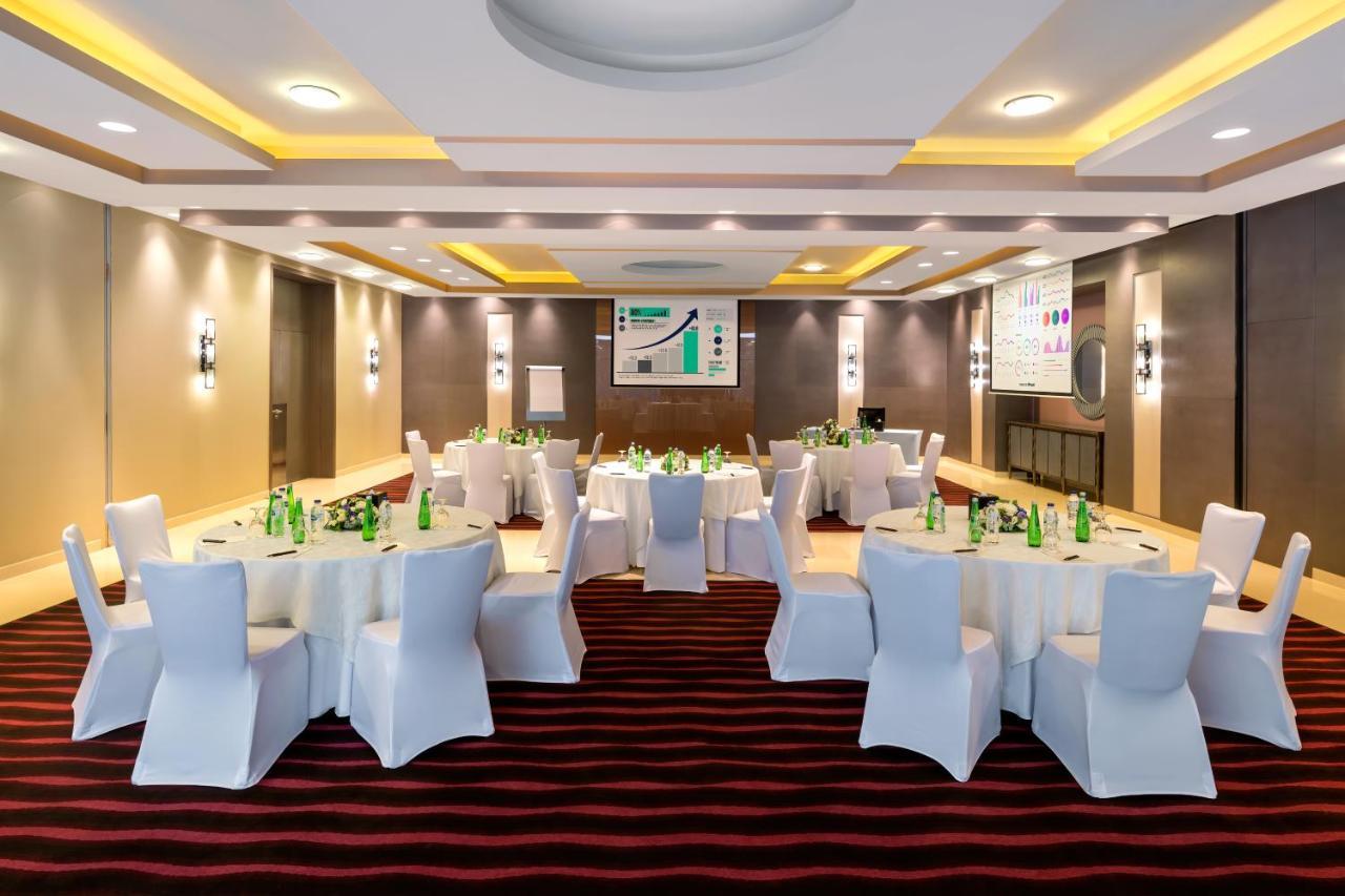 Hotel Park Rotana Abu Dabi Exterior foto Meeting room
