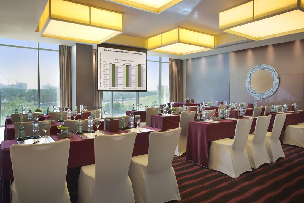 Hotel Park Rotana Abu Dabi Exterior foto Meeting room